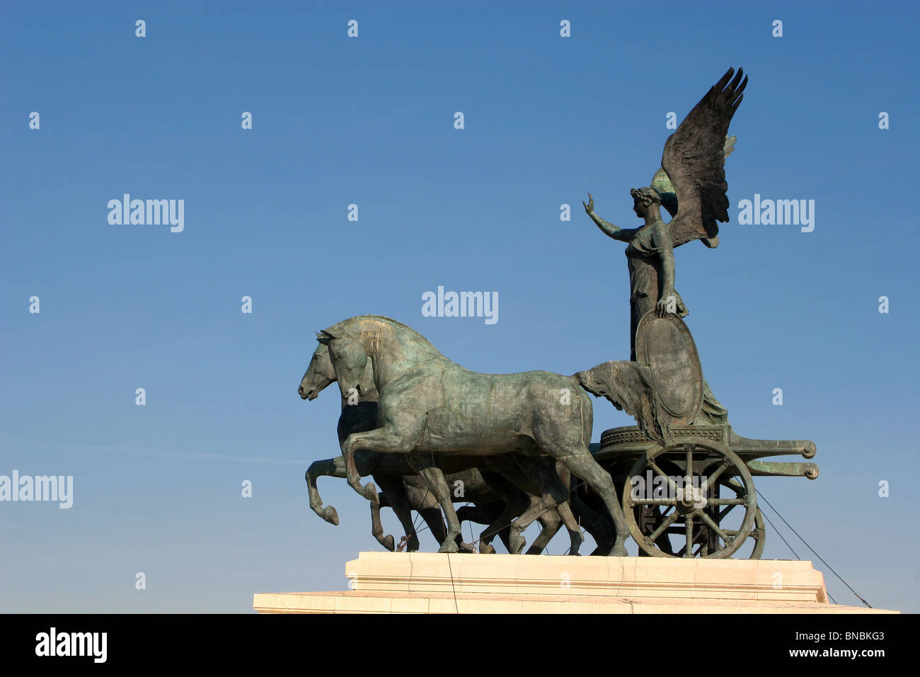 Roma - Vittorio Emanuele landmark - stato sul vertice di monumet Foto Stock