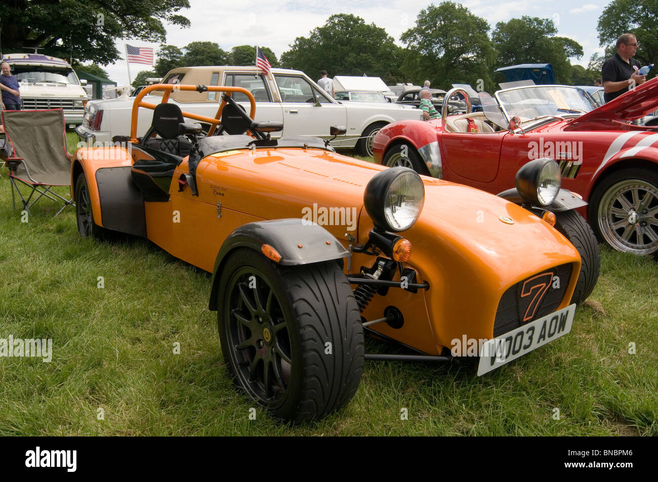 7 Caterham Seven lotus luce leggera sport sport trackday via giorno classic car auto show mostra che mostra la concorrenza vecchio vin Foto Stock