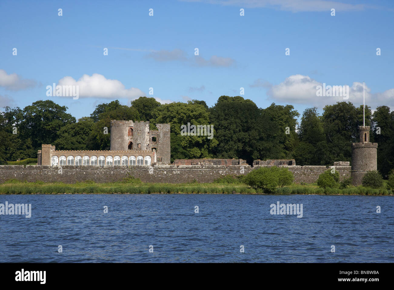 Il castello di shanes e Lough Neagh County Antrim Irlanda del Nord Regno Unito Foto Stock