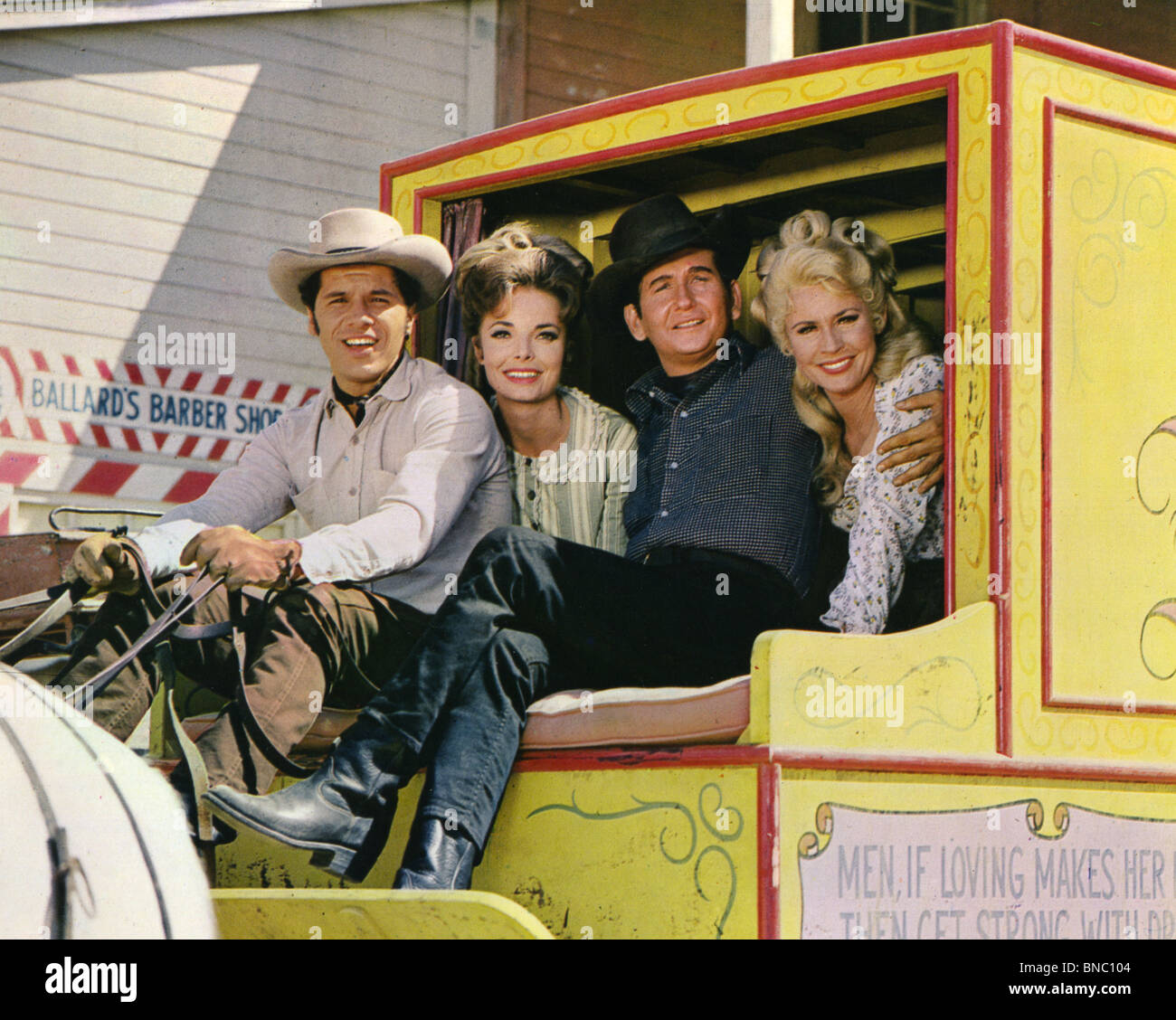 Il più veloce GUITAR ALIVE 1956 MGM film con da sinistra Sammy Jackson, Joan Freeman, Roy Orbison, Maggie Pierce Foto Stock