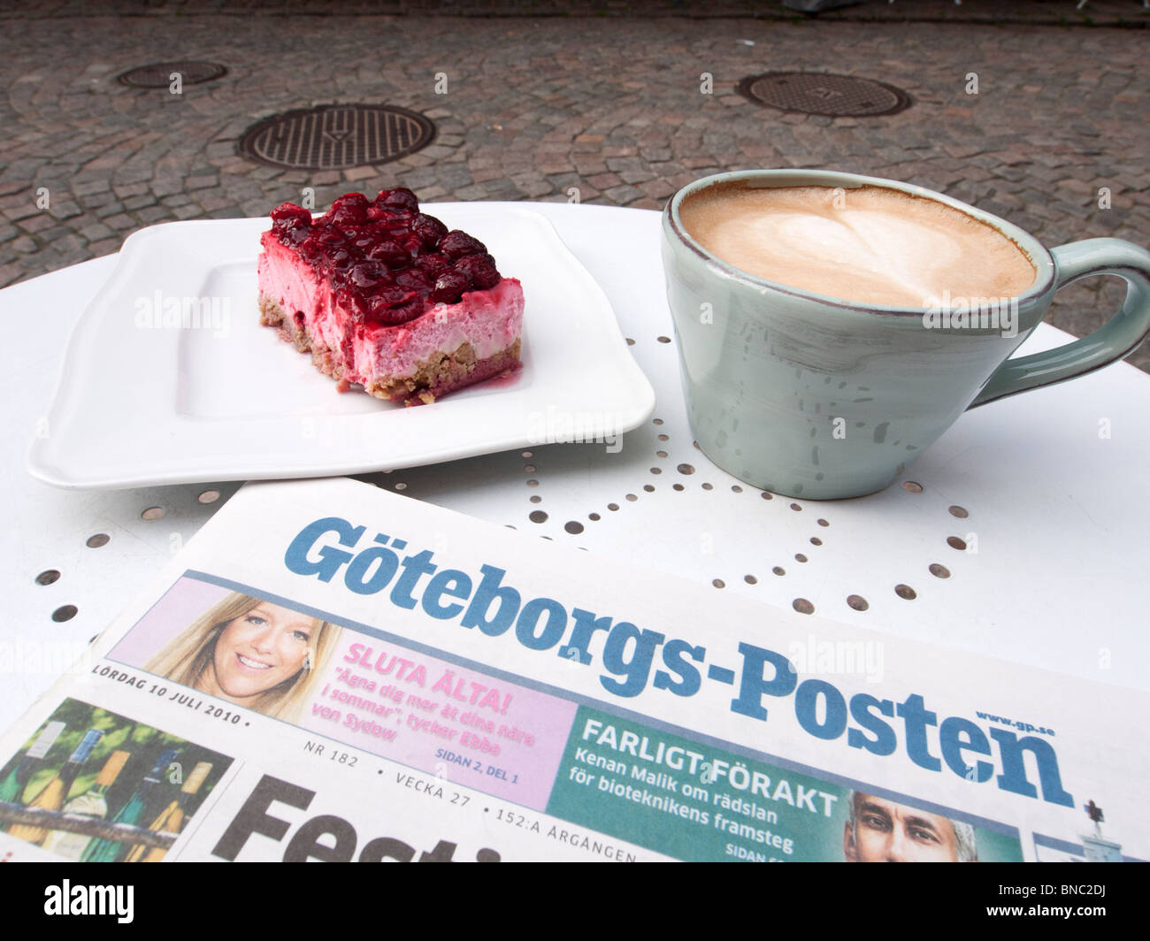 Dettaglio del cafe sulla storica Haga Nygata Street nel quartiere di Haga di Gothenburg in Svezia Foto Stock