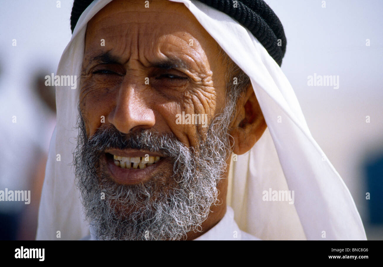 Uomo arabo Dubai EMIRATI ARABI UNITI Foto Stock