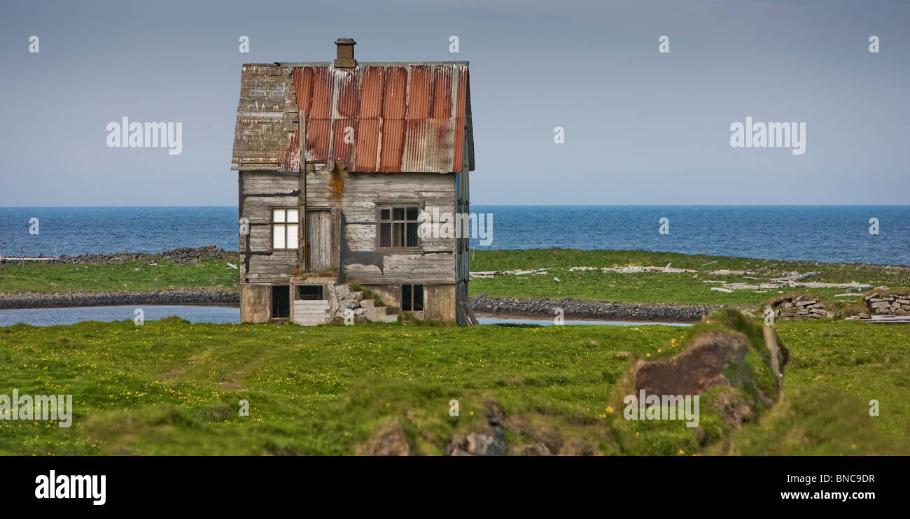 Abbandonare la casa colonica, Melrakkasletta, Nord Islanda Foto Stock