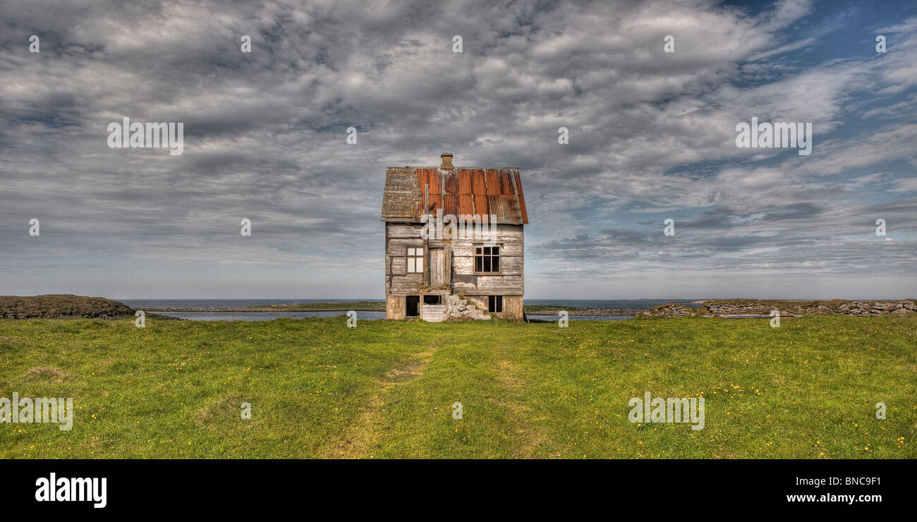 Abbandonare la casa colonica, Melrakkasletta, Nord Islanda Foto Stock