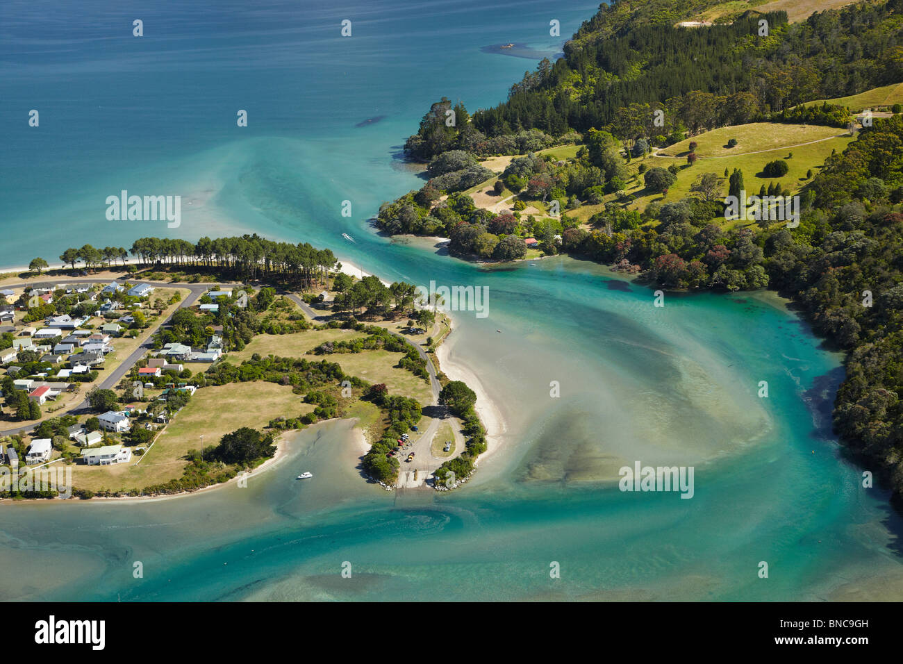 Ingresso, Cuochi Beach, Penisola di Coromandel, Isola del nord, Nuova Zelanda - aerial Foto Stock