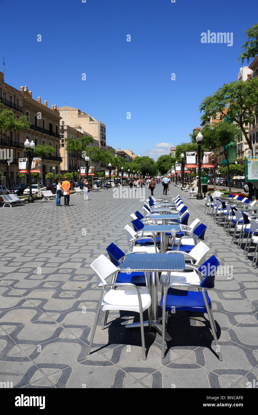 Tarragona è una città che si trova nel sud della Catalogna a nord-est della Spagna, dal Mediterraneo. Foto Stock