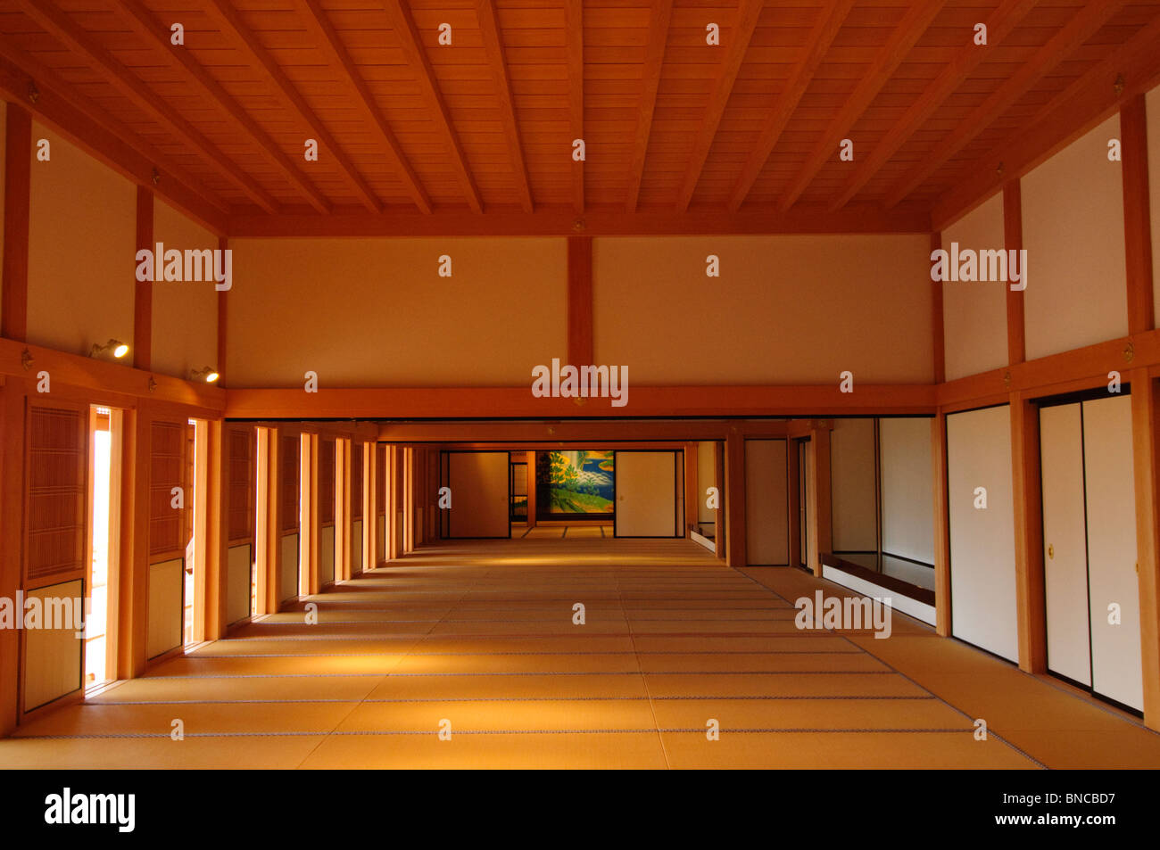 Corridoio al Honmaru Goten Palace, Castello di Kumamoto, Prefettura di Kumamoto, Regione di Kyushu, Isola di Kyushu, Giappone Foto Stock