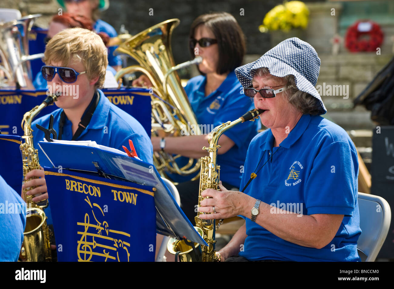 Brecon banda cittadina a giocare a Food Festival a Hay-on-Wye Powys Wales UK Foto Stock