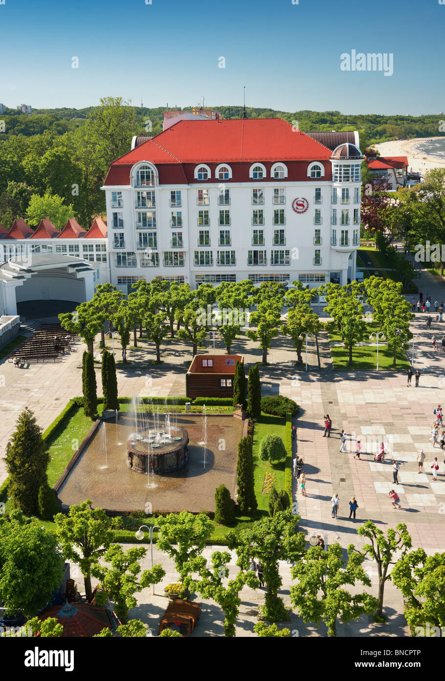 Sopot - Sheraton Hotel vicino al molo, vista dal faro, Polonia Foto Stock