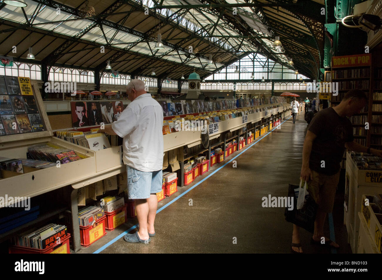 Registrare shop, Mercato di Cardiff, Cardiff, Galles, Regno Unito, Europa Foto Stock