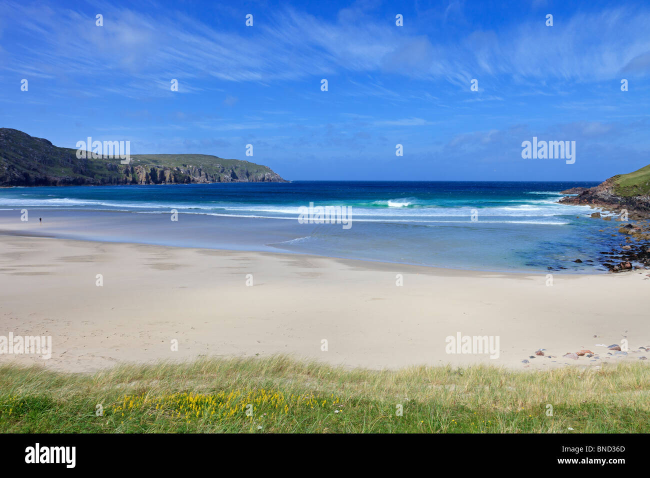 Giornata di vento in estate al Cliff Beach, isola di Lewis, Ebridi Esterne, Scozia Foto Stock