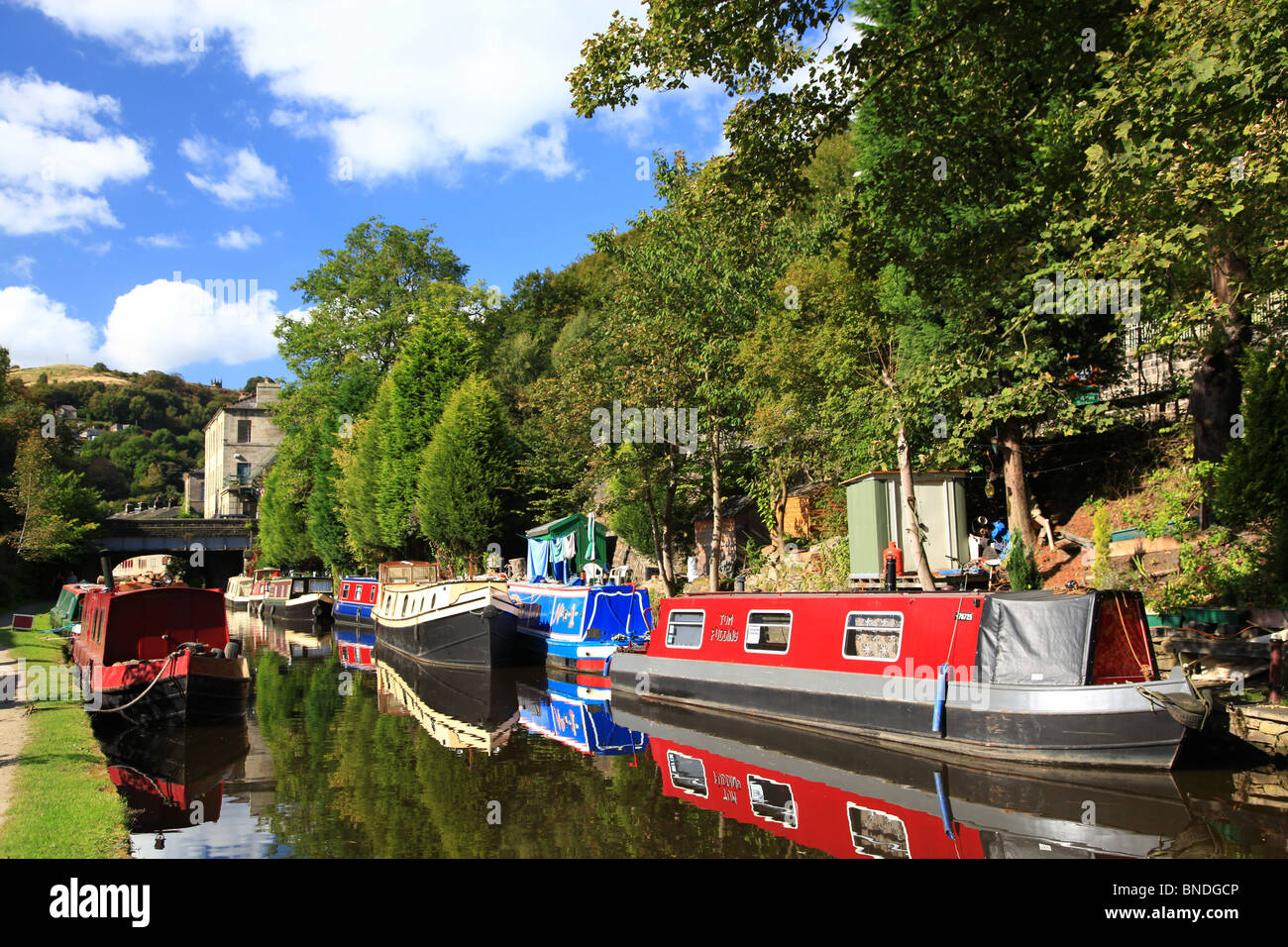 Il Rochdale canal a Hebden Bridge Yorkshire Foto Stock