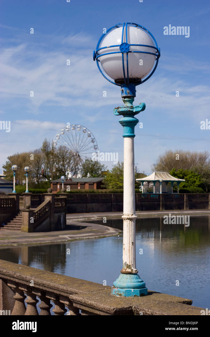 Dettaglio della lampada dal lago marino, Southport Foto Stock