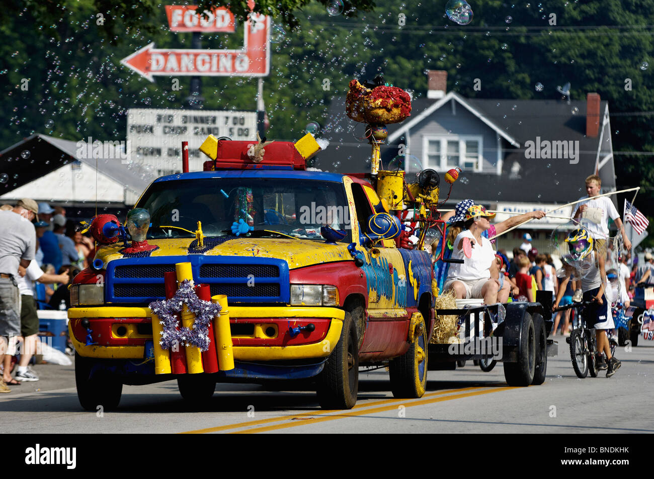 Carrello bolle nella più antica indipendenza continua parata del giorno in America nel nuovo Pekin, Indiana Foto Stock