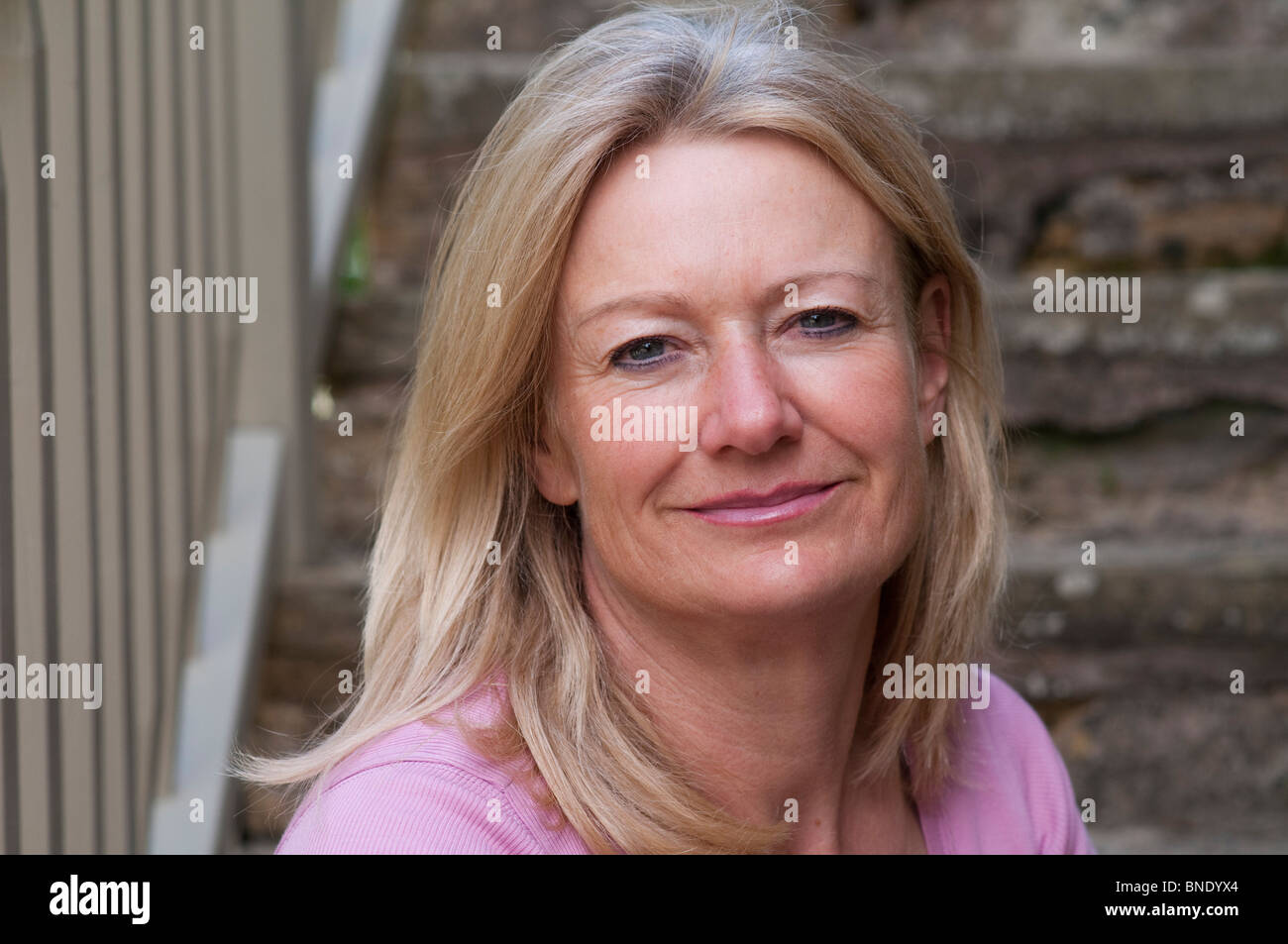 Paesaggio giardiniere, autore e la radio e la TV di personalità, Bunny Guinness Foto Stock