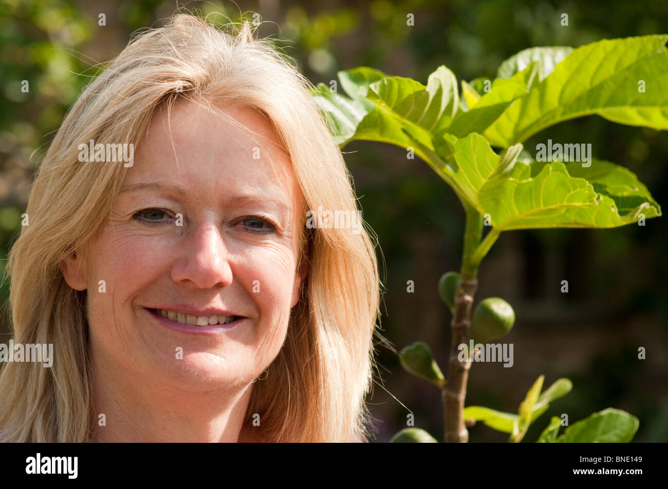 Paesaggio giardiniere, autore e la radio e la TV di personalità, Bunny Guinness Foto Stock