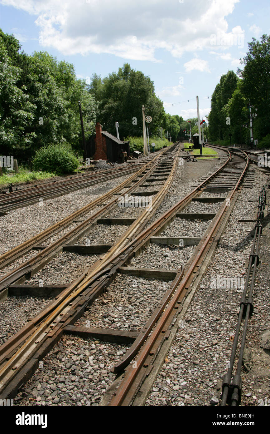 I binari ferroviari e segnali, Didcot Railway Centre e Museo, Didcot, Oxfordshire. Foto Stock