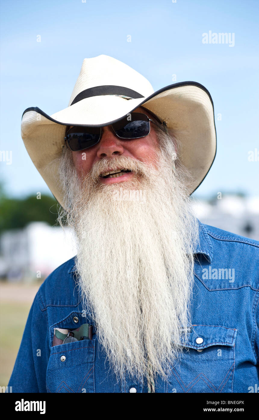 Texas Cowboy con lunga barba grigia, Texas, Stati Uniti d'America Foto Stock