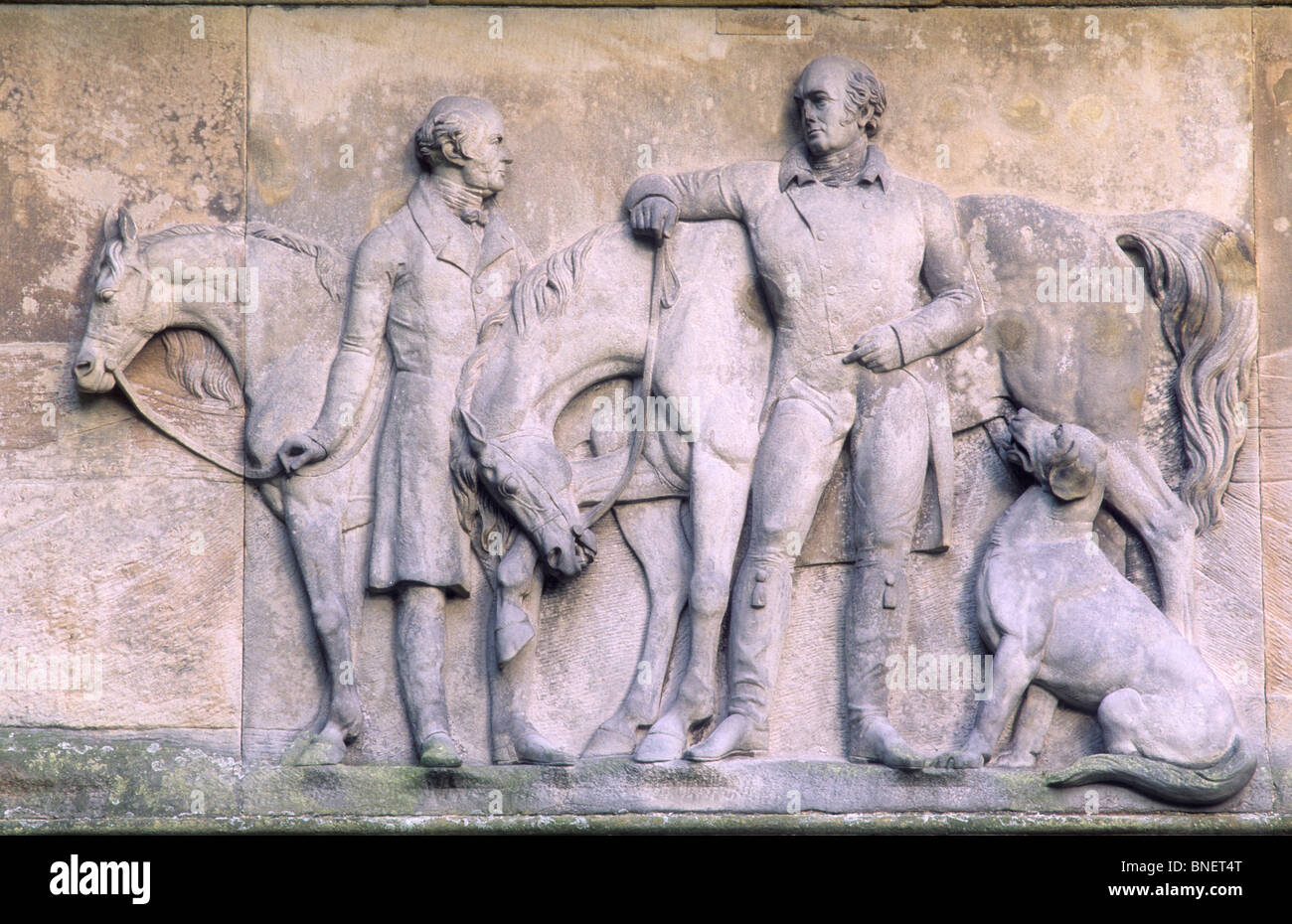 Leicester monumento Coke di Norfolk dettaglio dal bassorilievo Holkham Hall Park Norfolk Inghilterra scultura in pietra agricola Foto Stock