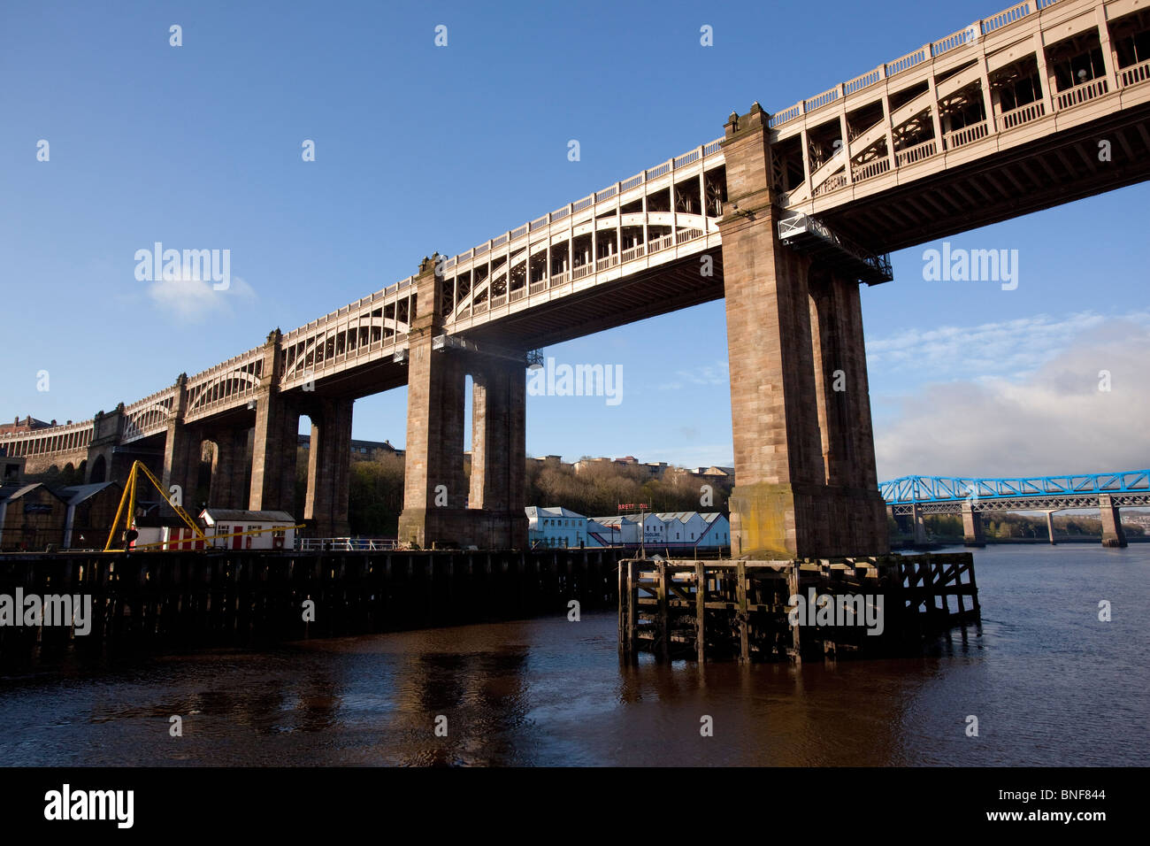 Il livello alto ponte, sul fiume Tyne, Newcastle Upon Tyne Foto Stock