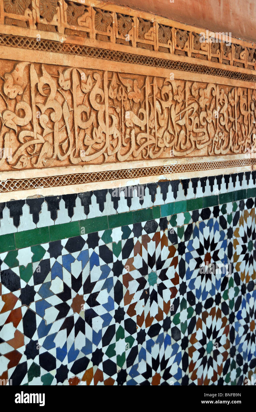 Dettaglio del mosaico Ben Youssef madrasa, Marrakech, Marocco Foto Stock