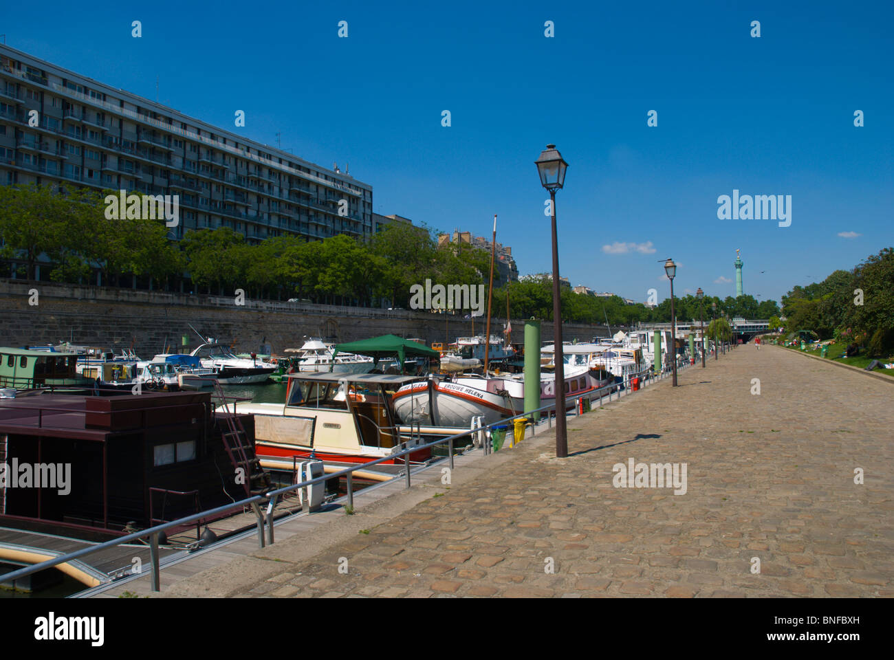 Canal St Martin a Bastille Parigi Francia Europa Foto Stock