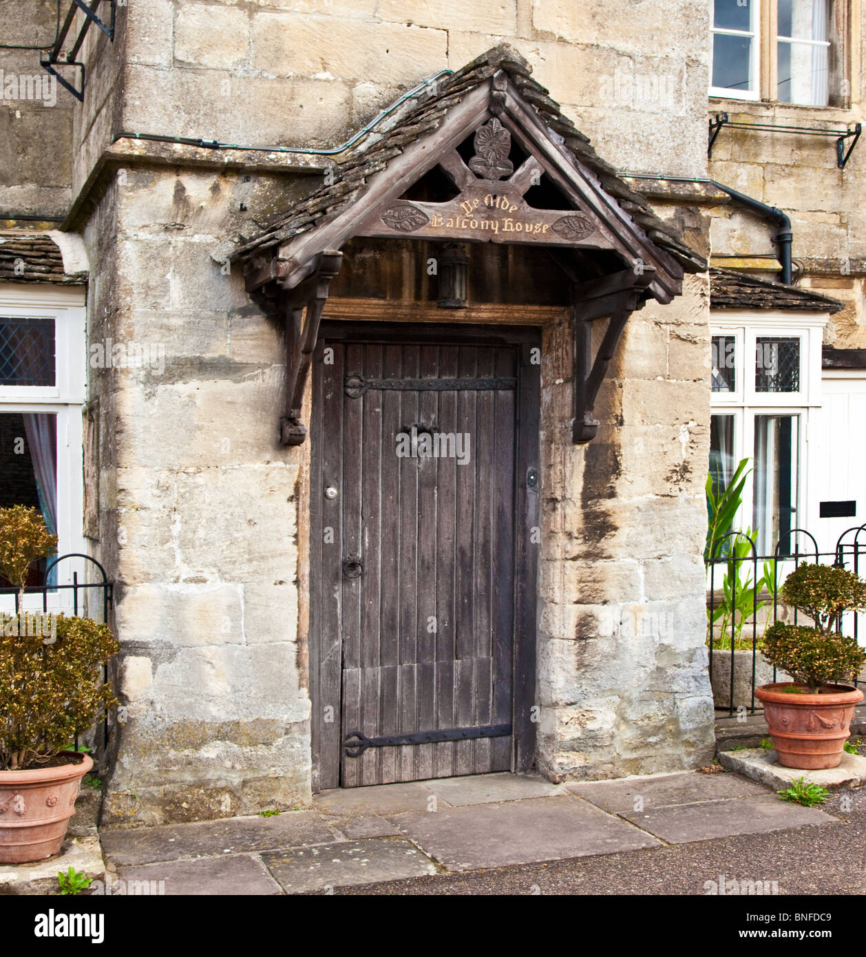 Porta della casa medievale immagini e fotografie stock ad alta risoluzione  - Alamy