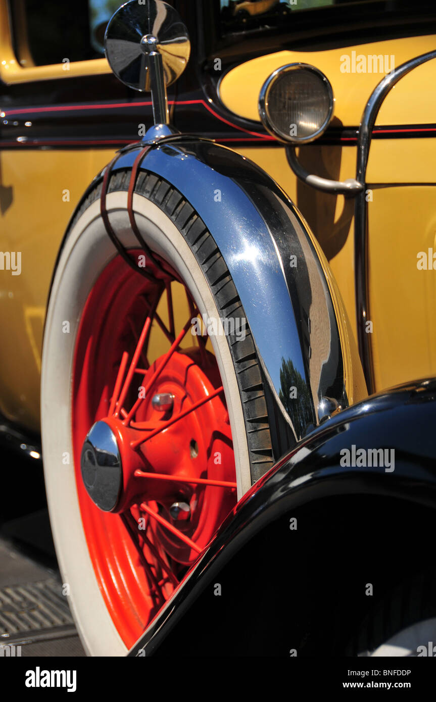 Completamente restaurato vintage auto da strada - close up sul lato passeggero del veicolo Foto Stock