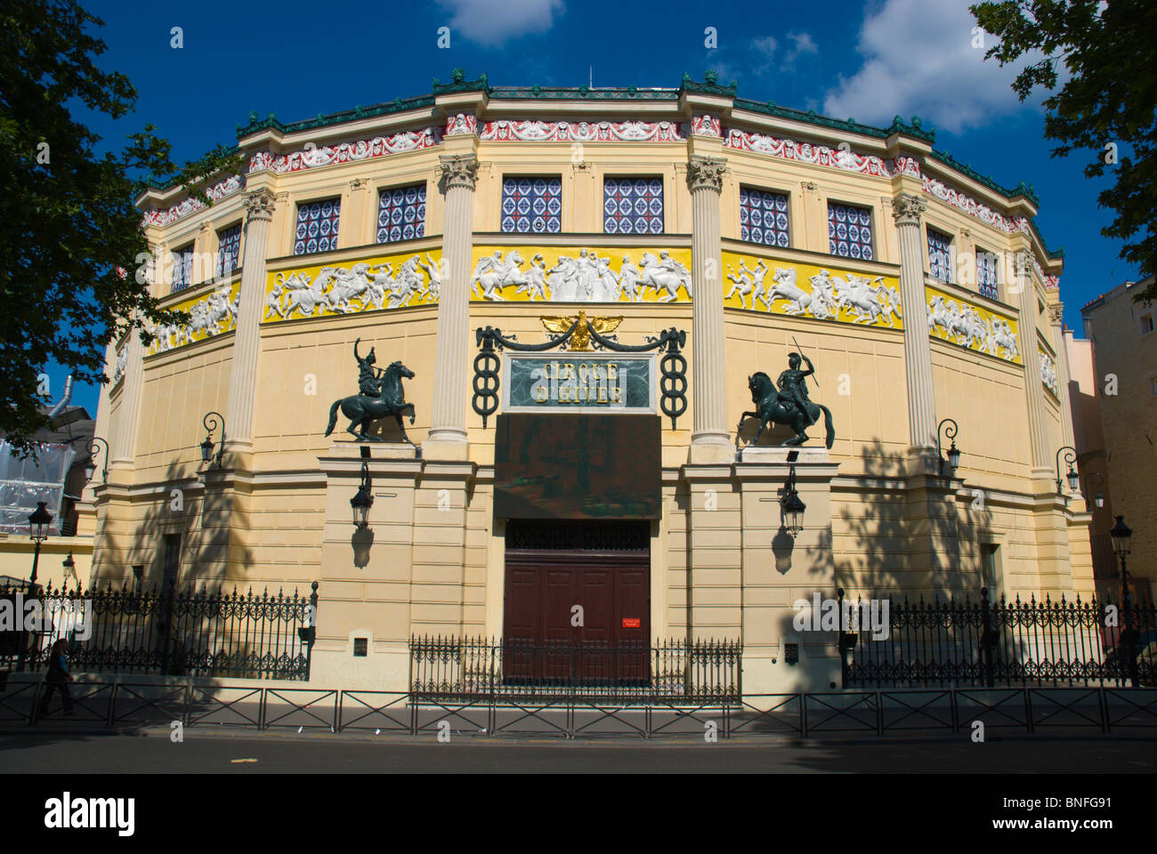 Cirque d'Hiver in undicesimo arrondissement Oberkampf e il centro di Parigi Francia Europa Foto Stock