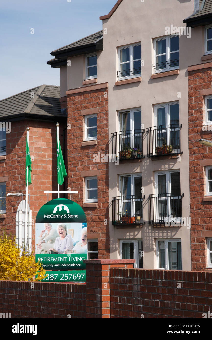 McCarthy e pietra di alloggiamento di pensionamento in Dumfries, Scozia. Foto Stock
