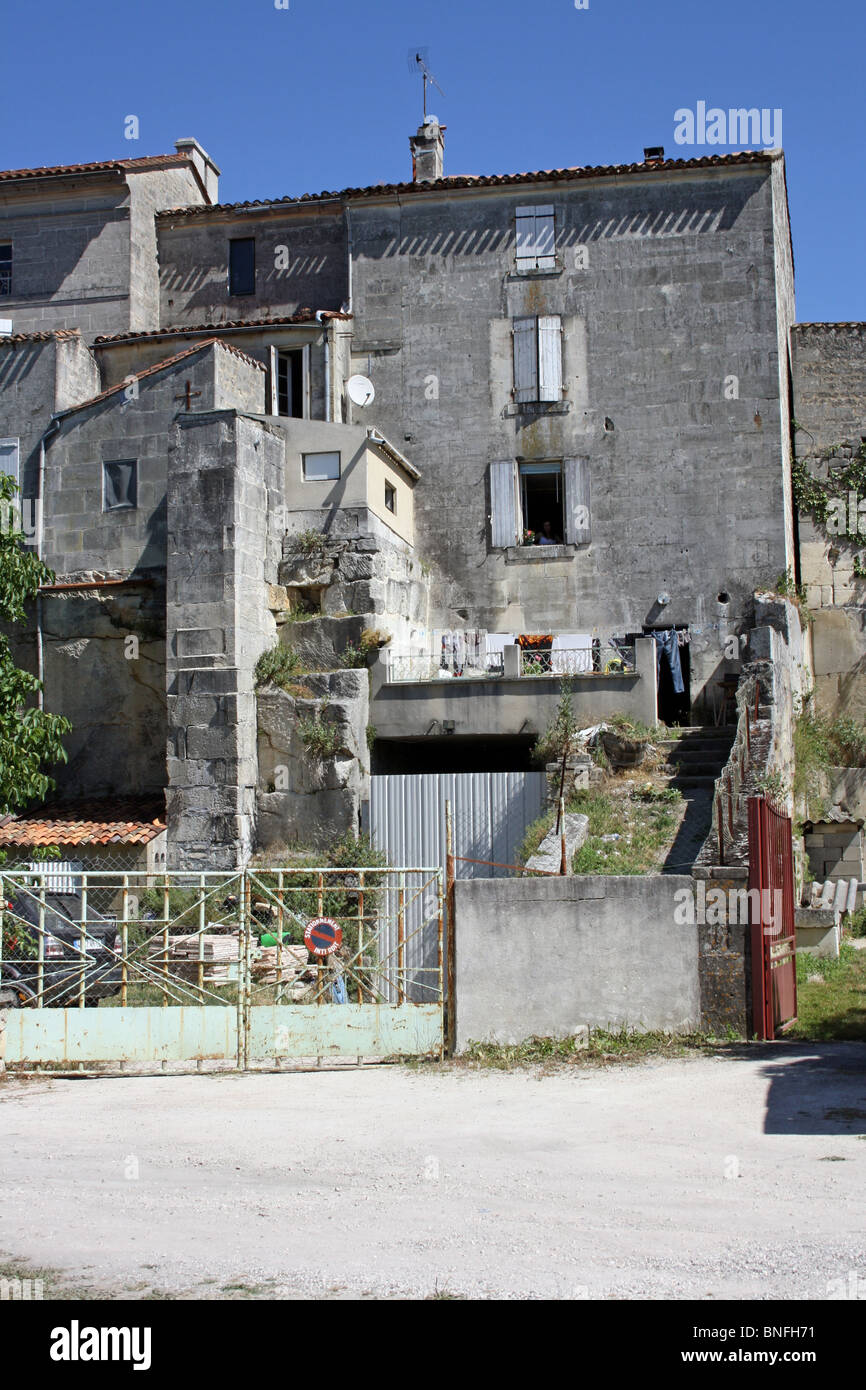 La parte posteriore della casa in St Meme les Carrières, SW FRANCIA Foto Stock