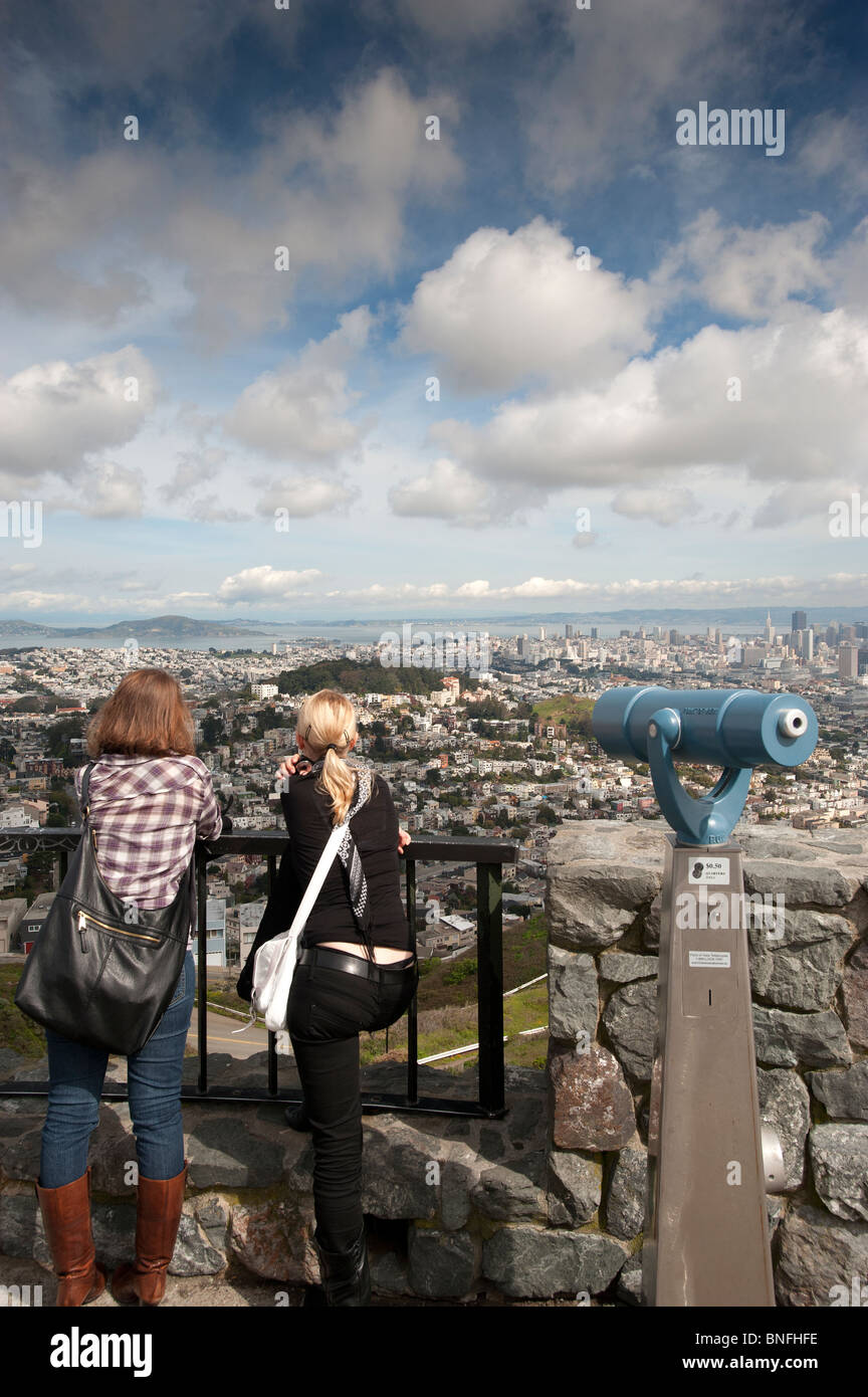 Vista da Twin Peaks del centro cittadino di San Francisco California USA Foto Stock