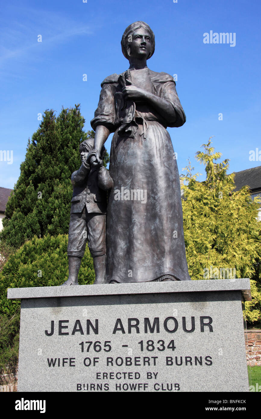 Statua di Jean Armour, moglie di Robert Burns, a Dumfries, Scozia Foto Stock