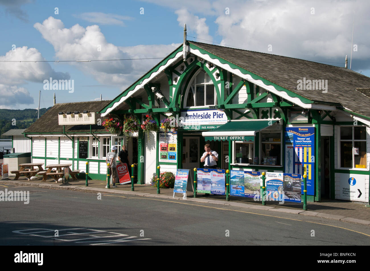 La biglietteria Ambleside Pier Lake District Cumbria Inghilterra England Foto Stock