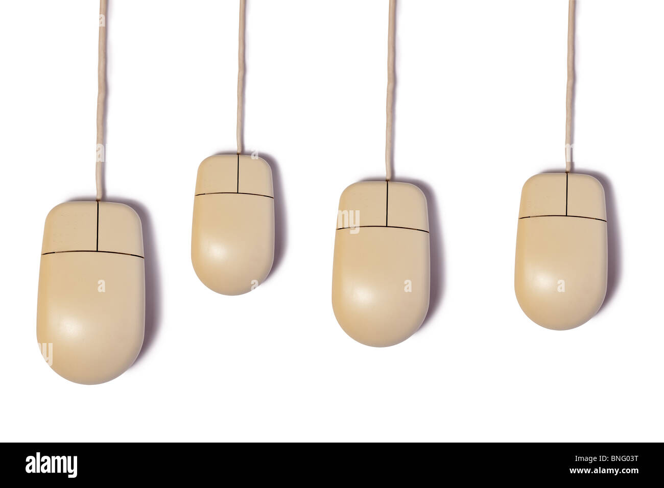 Retrò il mouse del computer su sfondo bianco Foto Stock