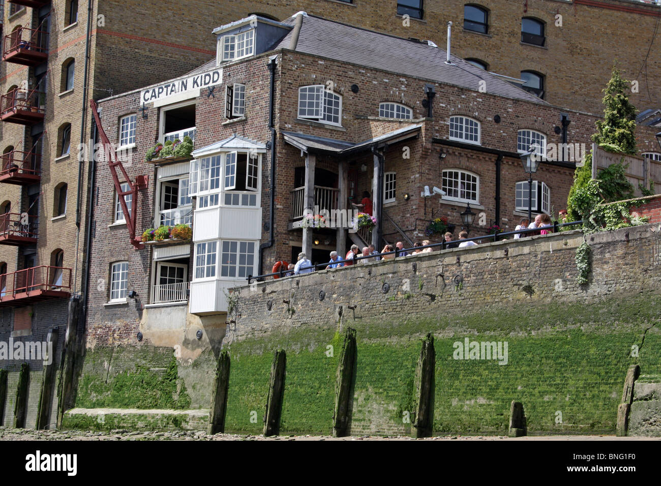 Captain Kidd pub, Wapping High Street, London E1 Foto Stock