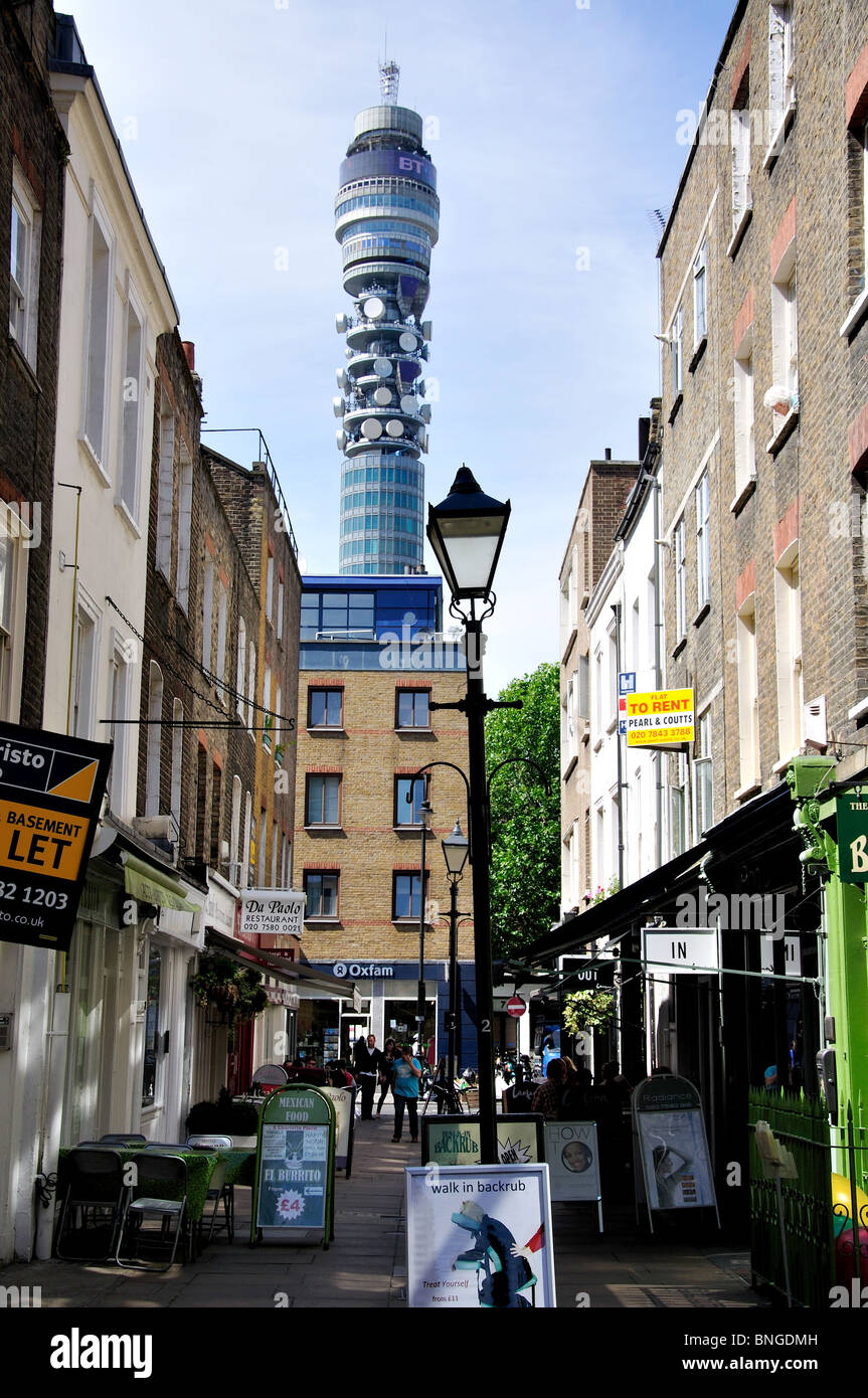 Charlotte Place mostra BT Tower, Fitzrovia, City of Westminster, Greater London, England, Regno Unito Foto Stock