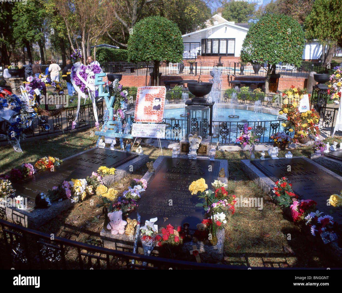 Giardino per la meditazione, Casa di Graceland, Elvis Presley Boulevard, Whitehaven, Memphis, Tennessee, Stati Uniti d'America Foto Stock