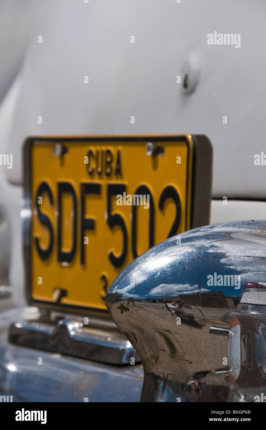 Classic American automobili sulle strade di Trinidad Cuba Foto Stock