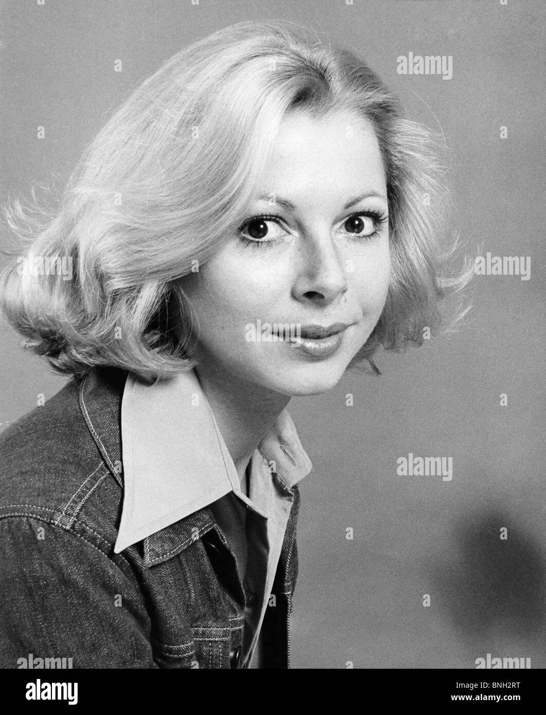 Ritratto di una giovane donna Foto Stock