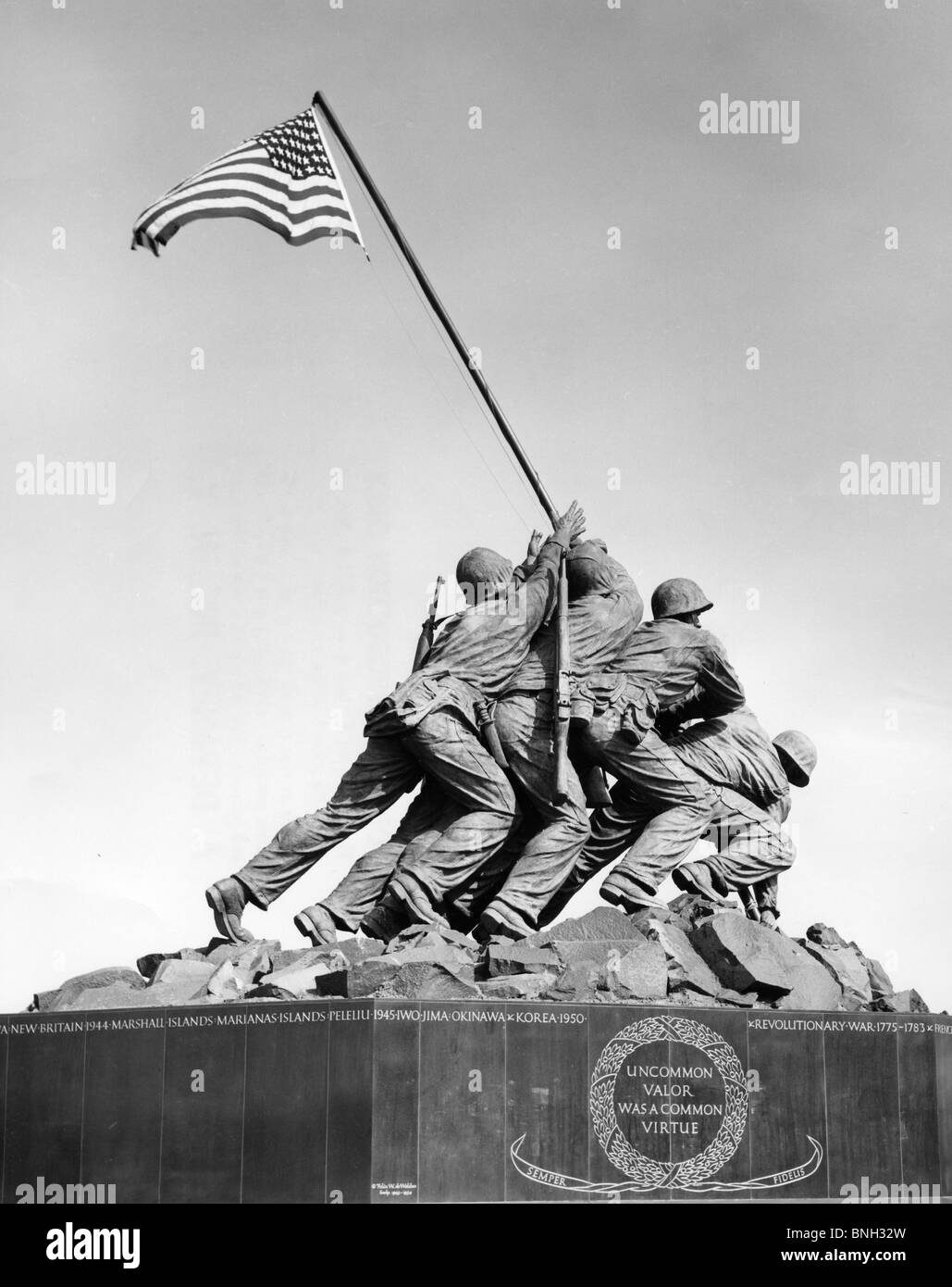 Statue in un memoriale di guerra, US Marine Corps War Memorial, il Cimitero Nazionale di Arlington, Arlington, Virginia, Stati Uniti d'America Foto Stock