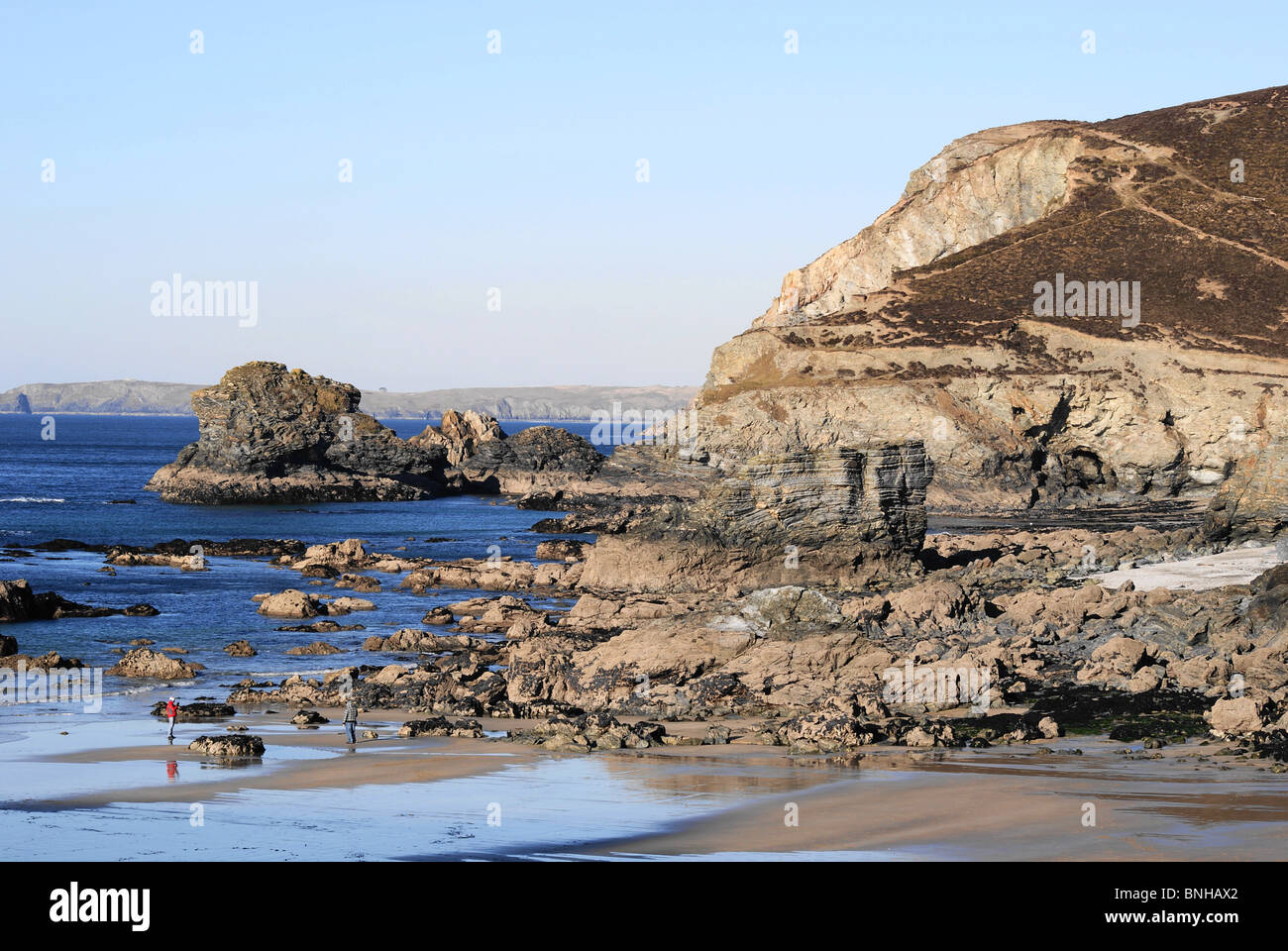 Trevaunace Cove Rock formazione & Sea Foto Stock