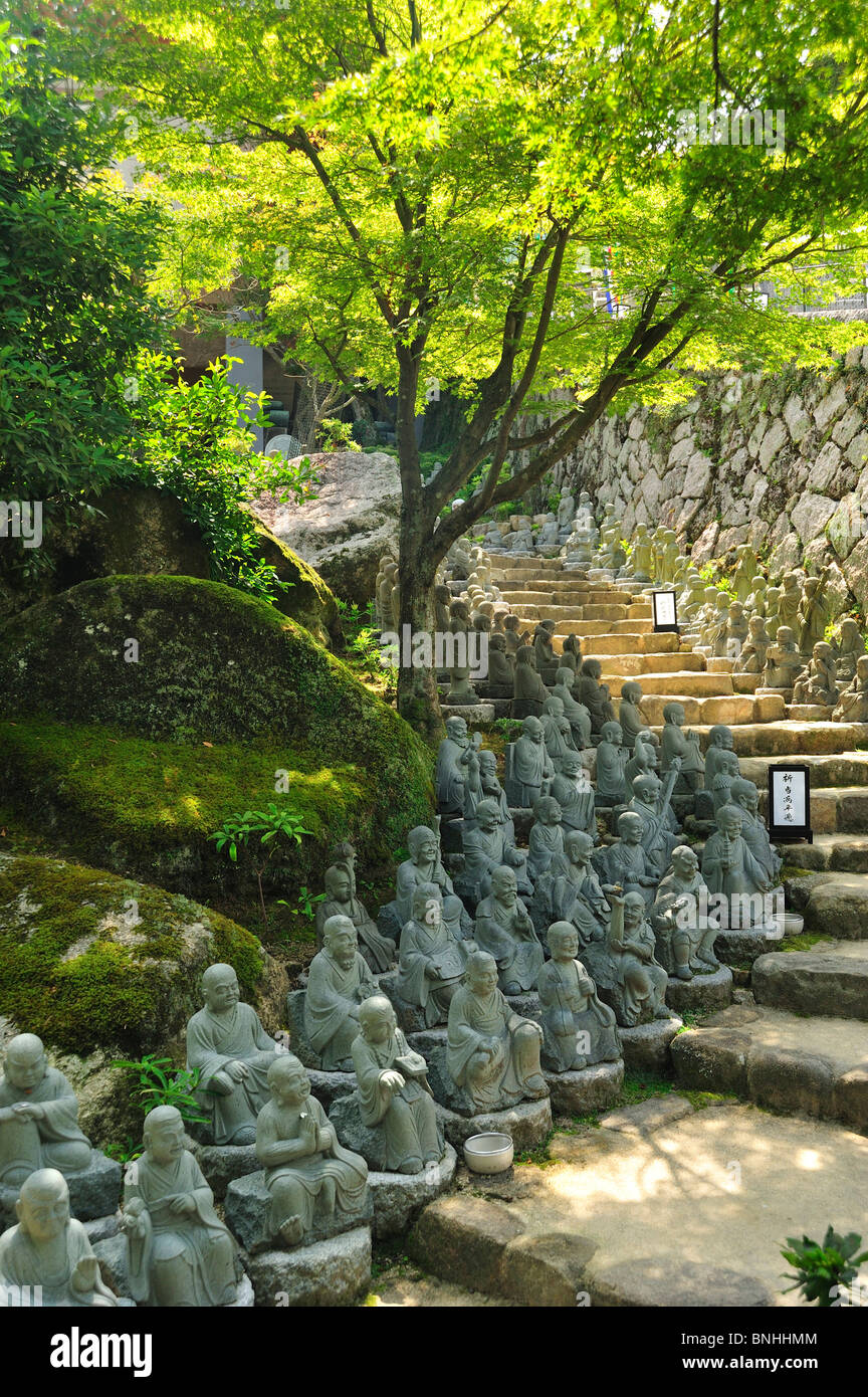 Giappone Daishoin Miyajima-Cho Hatsukaichi città Prefettura di Hiroshima 500 Rakan UNESCO World Heritage Site Asia Buddismo Chugoku Foto Stock