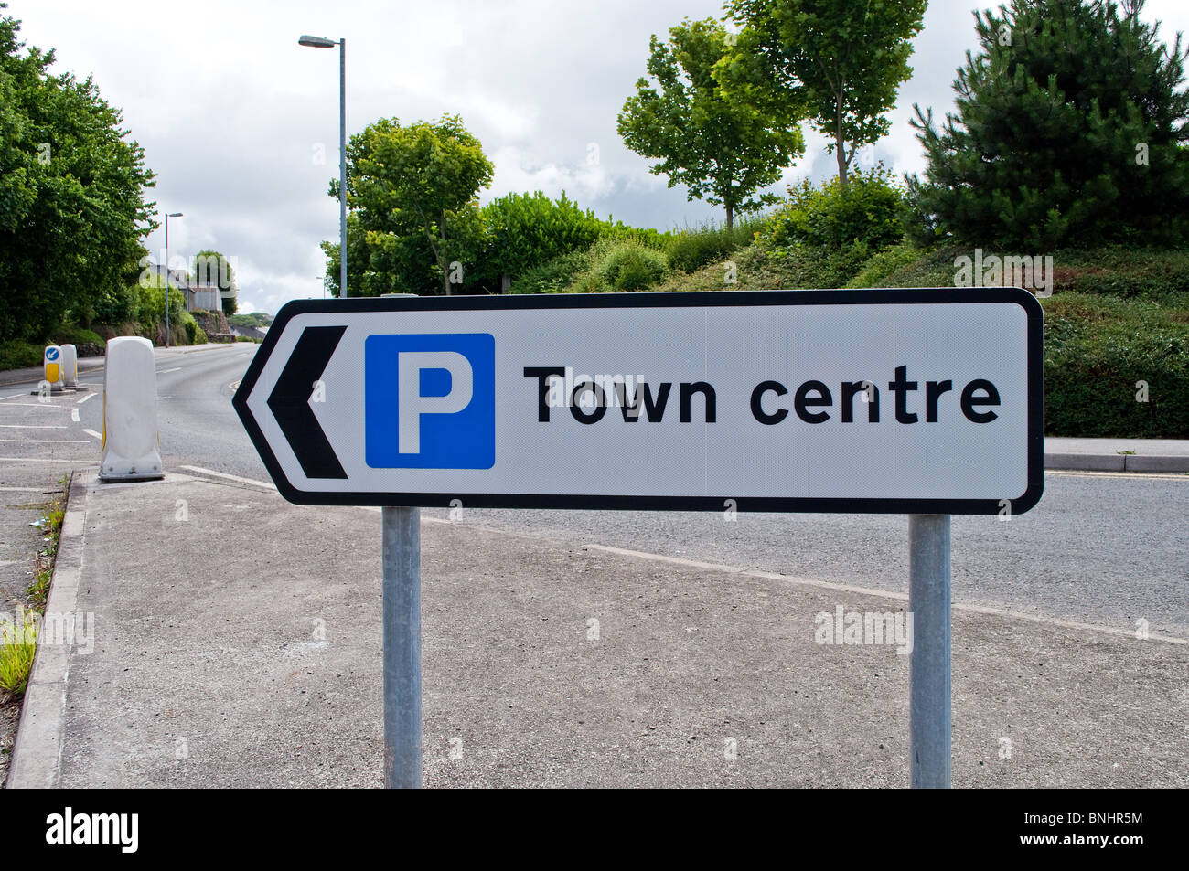 Un centro storico direzione sign in Redruth, Cornwall, Regno Unito Foto Stock