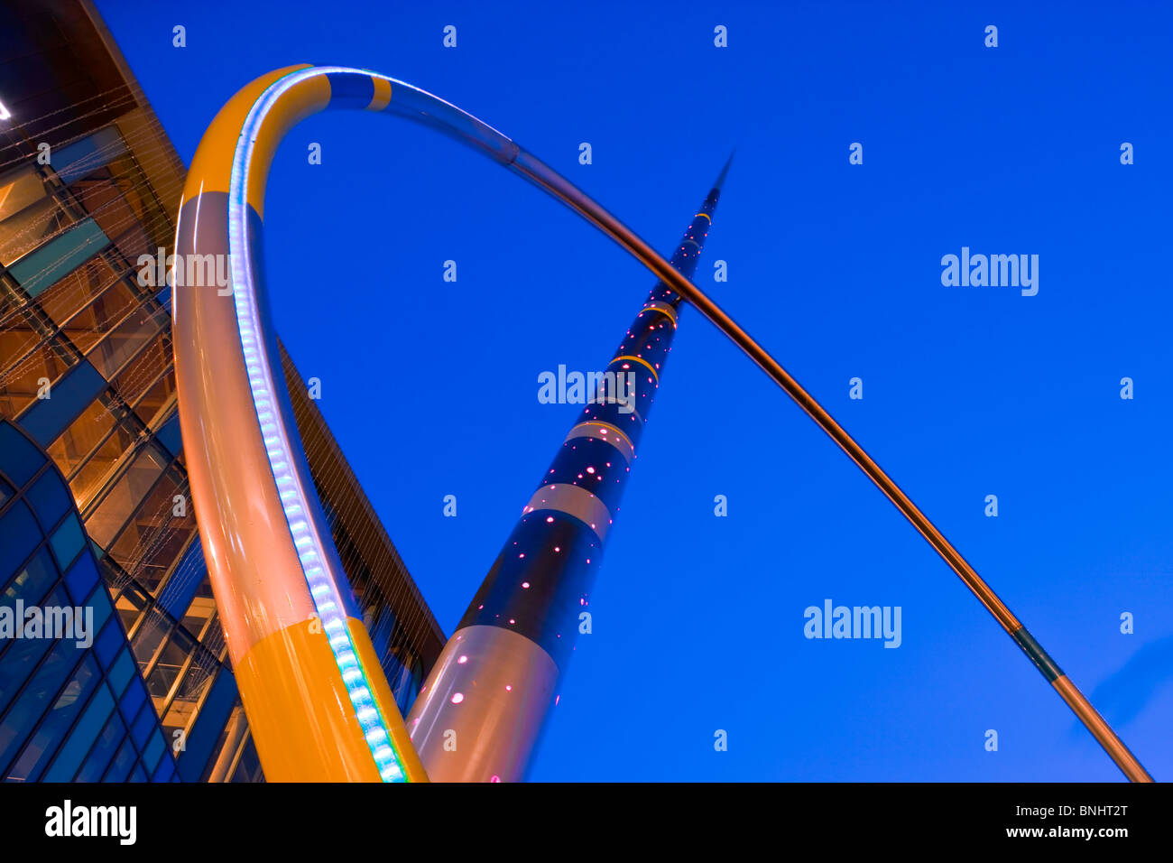 St Davids 2 Shopping Centre Cardiff Galles al crepuscolo Foto Stock