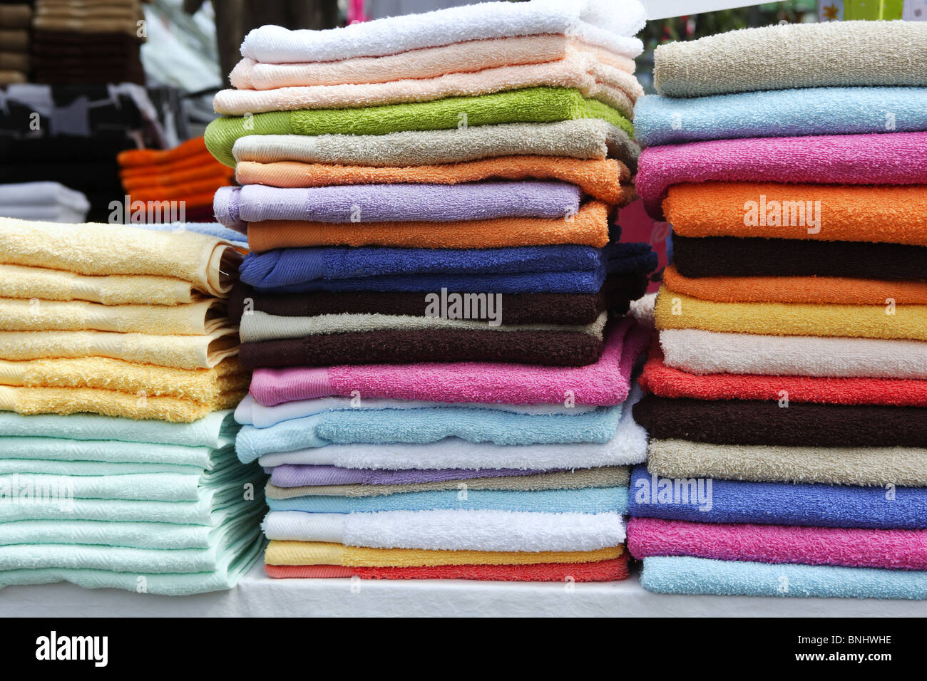 Cotone asciugamani da cucina legata con lo spago, tessili per la casa Foto  stock - Alamy