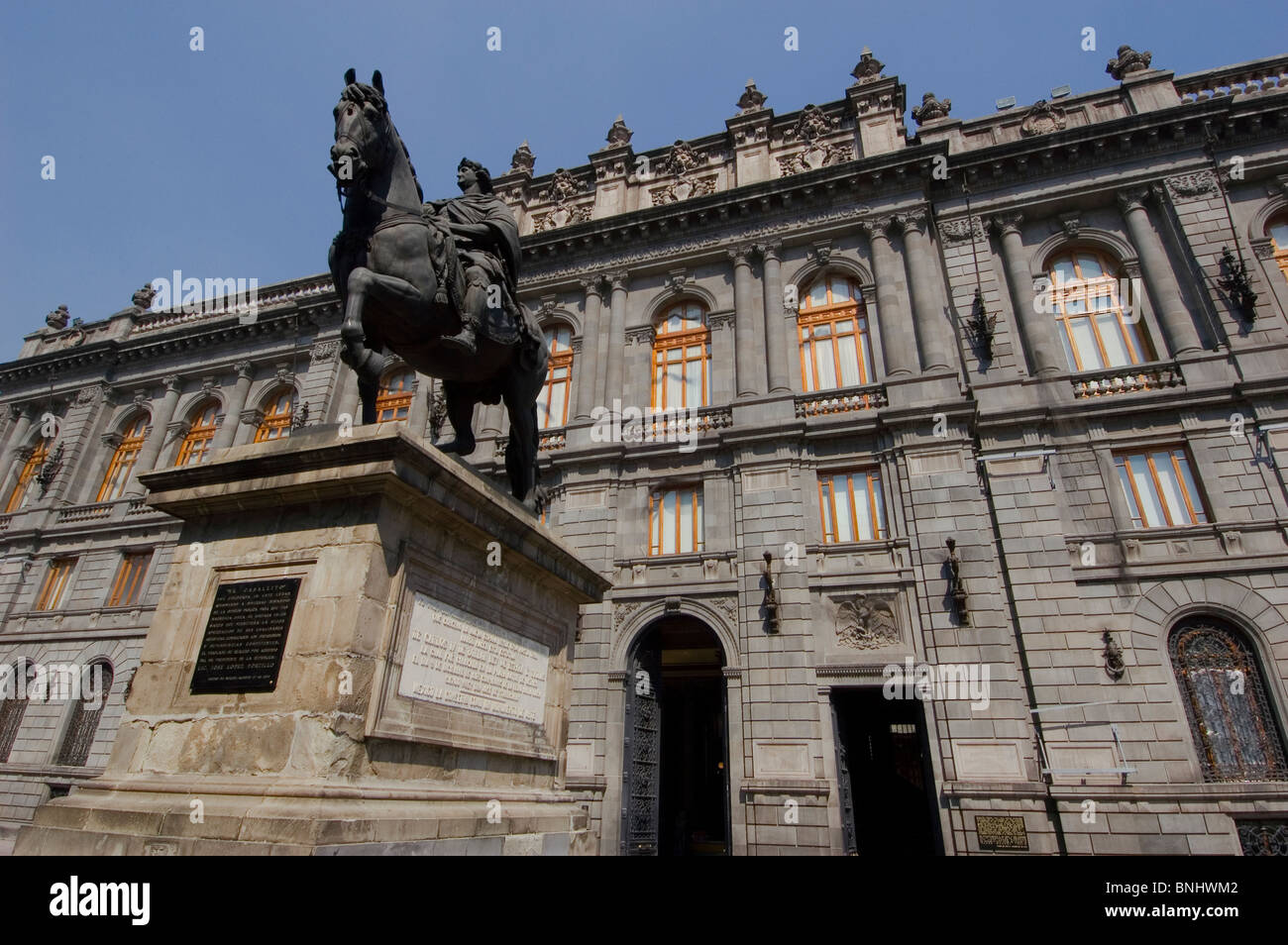 Scultura di Carlo IV di Spagna il Museo Nazionale di Arte del centro storico di Città del Messico Foto Stock