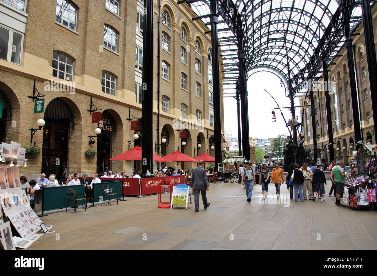Il fieno la Galleria, la South Bank, London Borough di Southwark, Greater London, England, Regno Unito Foto Stock
