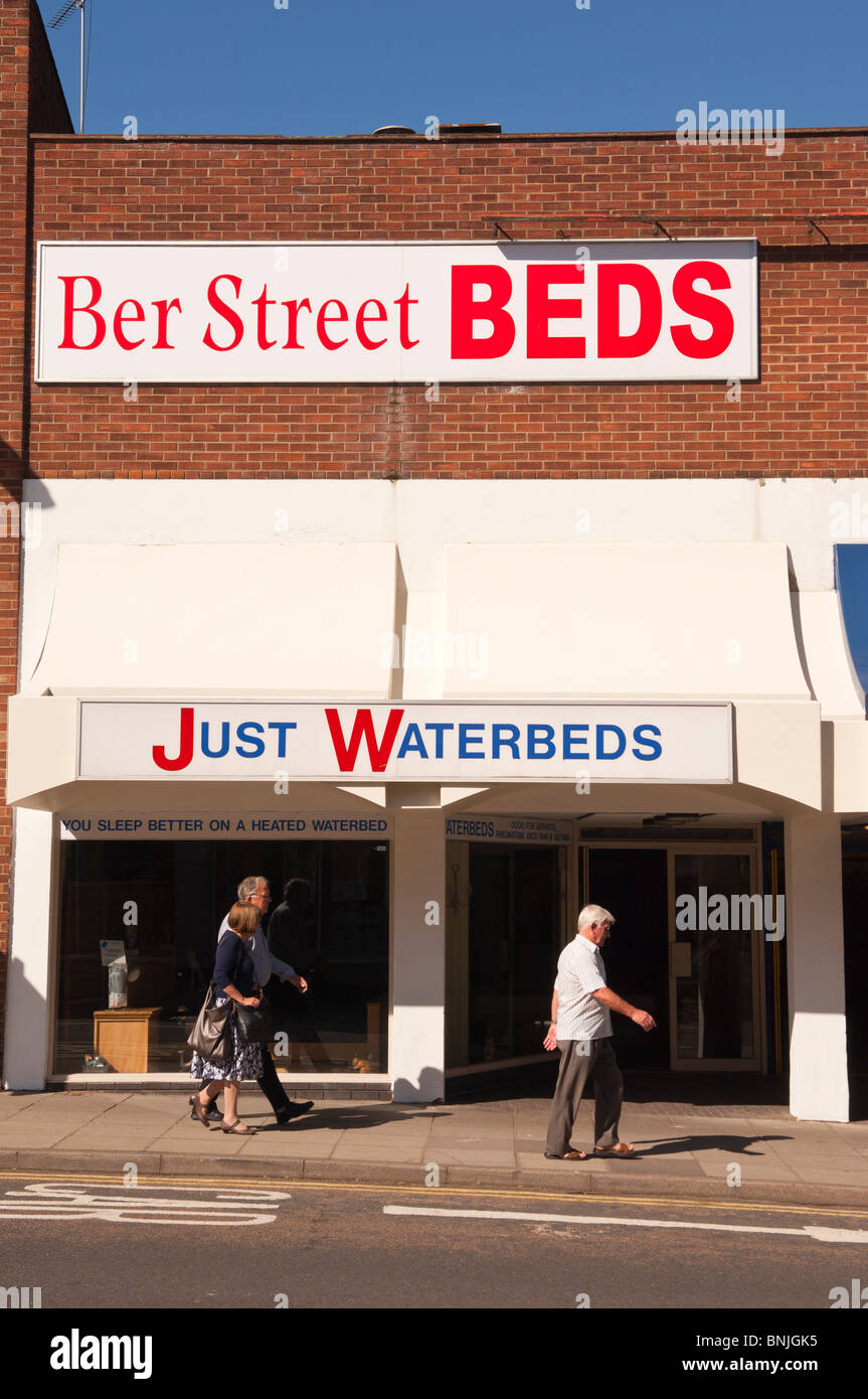 Il Ber Street letti shop negozio vendita letti ad acqua in Norwich , Norfolk , in Inghilterra , Gran Bretagna , Regno Unito Foto Stock