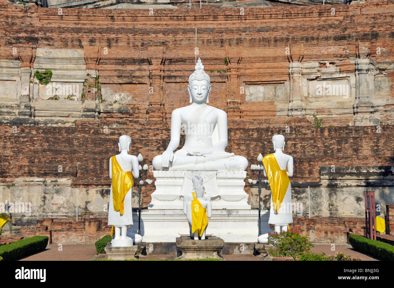 Architettura Asia Ayutthaya Bhumisparsa mudra Budda Budda la figura del Buddha Buddismo statua Cetiya Chedi Chetiya toccare terra Foto Stock